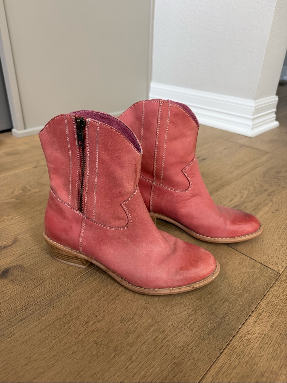 Diba Coral Pink Leather Western Zip Ankle Boots